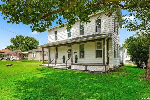 712 S Main St, Abingdon, IL 61410
