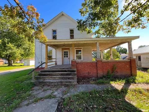 501 S Liberty St, Vermont, IL 61484