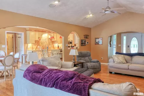 Other - 35 Douglas Dr, Herrin, IL 62948 photo 2 of 10