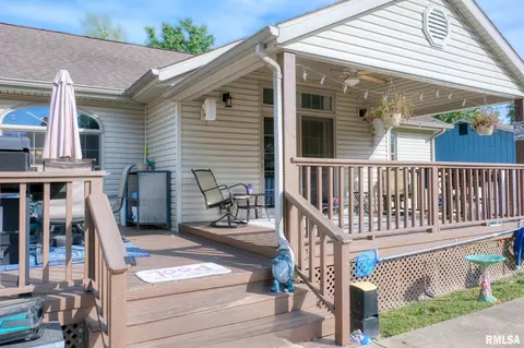 Exterior - 35 Douglas Dr, Herrin, IL 62948 photo 9 of 22