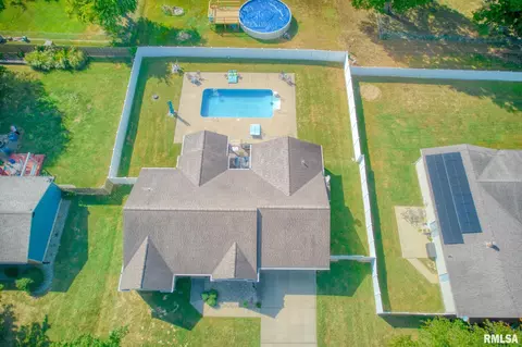 View/Area - 35 Douglas Dr, Herrin, IL 62948 photo 1 of 6