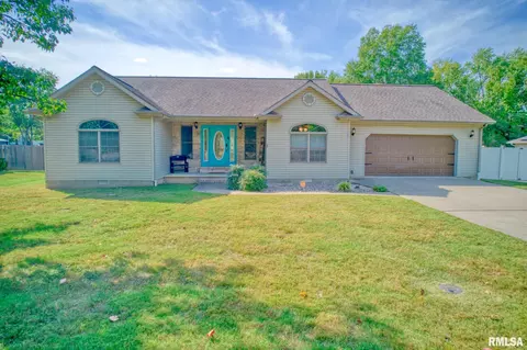 Exterior - 35 Douglas Dr, Herrin, IL 62948 photo 22 of 22