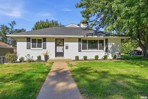 5033 N Belmont Pl, Peoria Heights, IL 61616