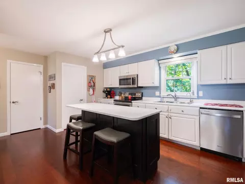 Kitchen - 1208 W Woodside Dr, Dunlap, IL 61525 photo 1 of 7