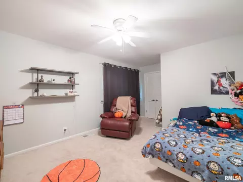 Bedroom - 1208 W Woodside Dr, Dunlap, IL 61525 photo 5 of 8