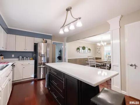 Kitchen - 1208 W Woodside Dr, Dunlap, IL 61525 photo 5 of 7