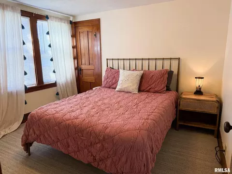 Bedroom - 302 Center St, Eureka, IL 61530 photo 10 of 12