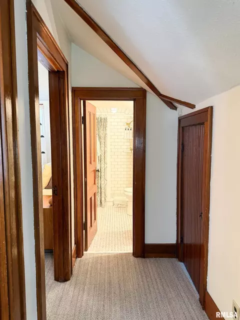 Entry Way - 302 Center St, Eureka, IL 61530 photo 3 of 4