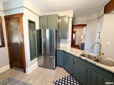 Kitchen - 302 Center St, Eureka, IL 61530 photo 4 of 7
