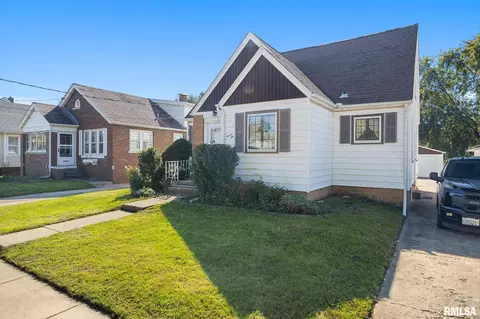 710 W Gift Ave, Peoria, IL 61604