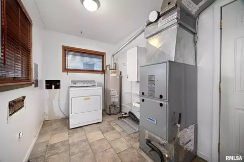Other - 813 Elm St, Bloomington, IL 61701 photo 3 of 5