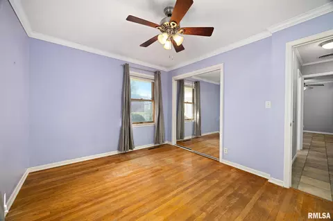 Bedroom - 813 Elm St, Bloomington, IL 61701 photo 5 of 6