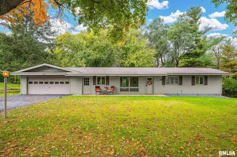 105 Sheffield Rd, Groveland, IL 61535