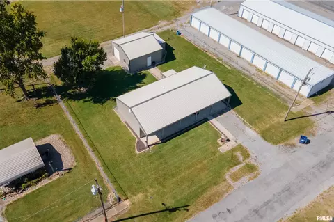 Other - 909 Lincoln St, Eldorado, IL 62930 photo 2 of 19