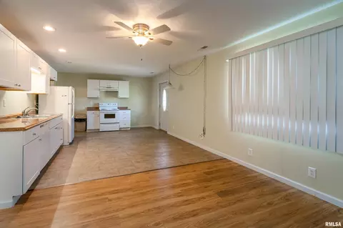 Other - 909 Lincoln St, Eldorado, IL 62930 photo 4 of 19