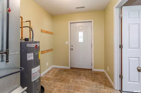 Other - 909 Lincoln St, Eldorado, IL 62930 photo 7 of 19