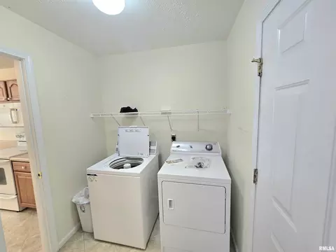 Other - 607 Lake Harbor Dr, Marion, IL 62959 photo 3 of 3