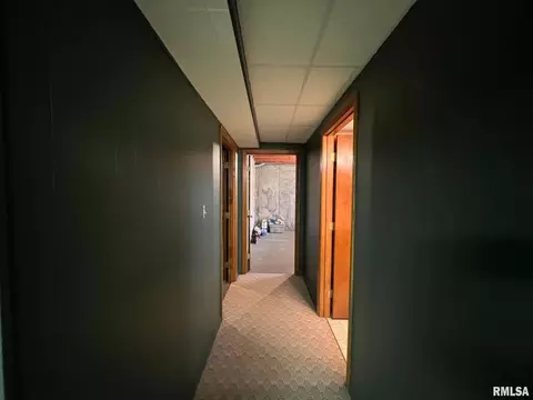 Entry Way - 315 E Grant St, Macomb, IL 61455 photo 2 of 2