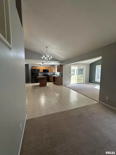 Entry Way - 290 Cunningham Ln, Anna, IL 62906 photo 2 of 4