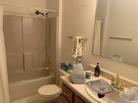 Bath - 1111 3rd St, Lacon, IL 61540 photo 3 of 3