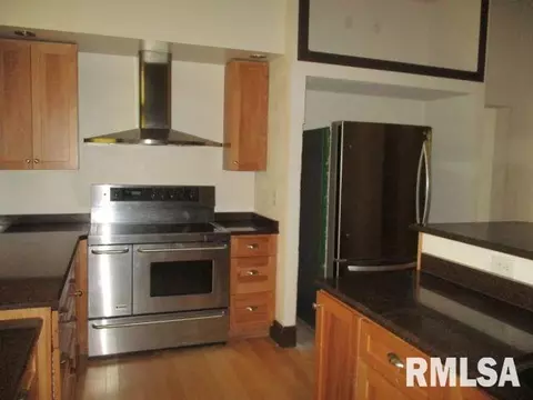 Kitchen - 413 Logan St, Emden, IL 62635 photo 4 of 5