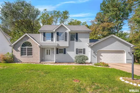 133 Sara St, East Peoria, IL 61611