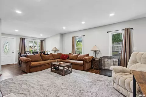 Living - 106 S Myers St, Eureka, IL 61530 photo 1 of 1