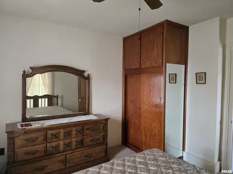 Other - 424 S Main St, Canton, IL 61520 photo 2 of 10