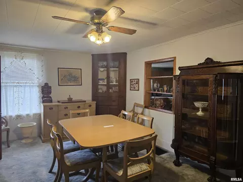 Dining - 424 S Main St, Canton, IL 61520 photo 1 of 5