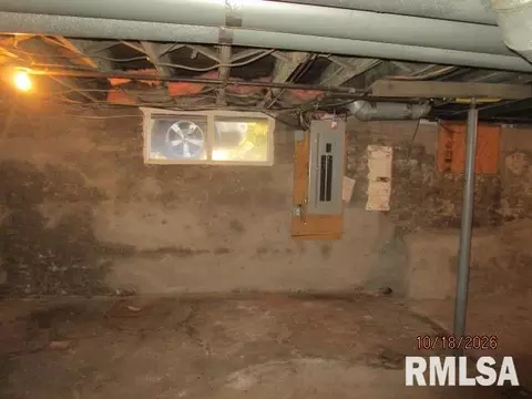 Other - 49 W Ash St, Canton, IL 61520 photo 3 of 4