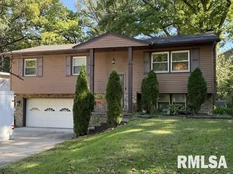 3716 N Harmon Ave, Peoria, IL 61614