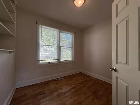 Bedroom - 816 E Carroll St, Macomb, IL 61455 photo 2 of 2