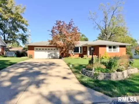 1629 W Lake Ave, Peoria, IL 61614