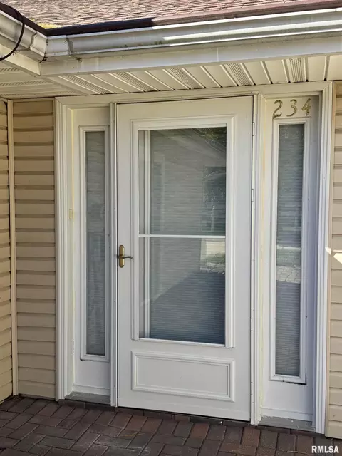 Exterior - 234 Scotch Pine Dr, Macomb, IL 61455 photo 6 of 7