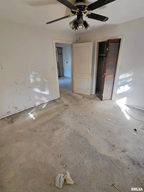Bedroom - 440 N 2nd Ave, Canton, IL 61520 photo 1 of 2