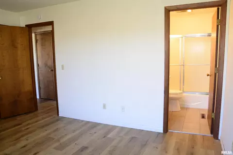 Bedroom - 313 Evergreen Dr, Macomb, IL 61455 photo 2 of 4
