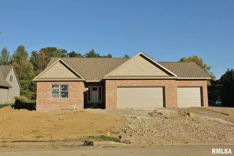 100 Oakridge Ct, East Peoria, IL 61611