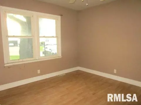 Bedroom - 1506 S Low St, Bloomington, IL 61701 photo 1 of 3