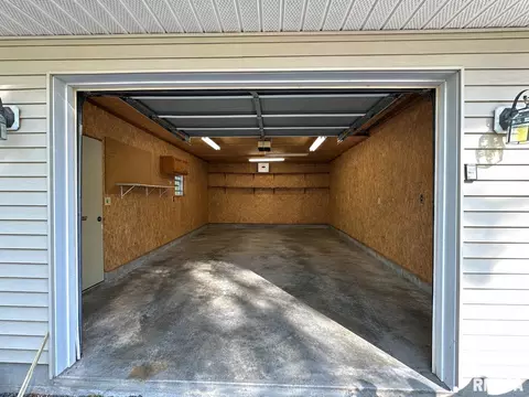 Other - 401 Jennings Rd, Hurst, IL 62949 photo 2 of 8