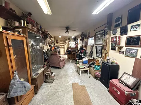 Other - 401 Jennings Rd, Hurst, IL 62949 photo 6 of 8