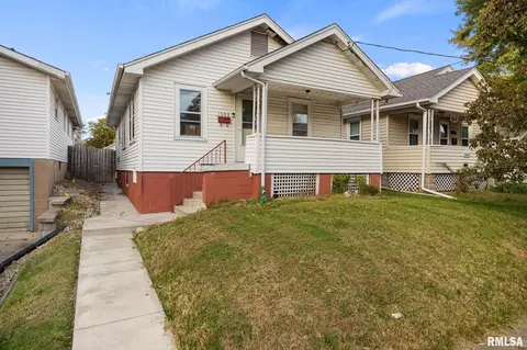 1003 E Hines Ave, Peoria Heights, IL 61616