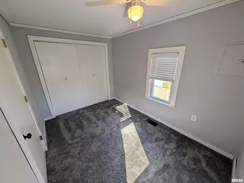 Bedroom - 1028 E Oak St, Macomb, IL 61455 photo 1 of 5