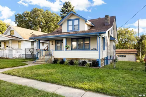 810 E Sciota Ave, Peoria Heights, IL 61616