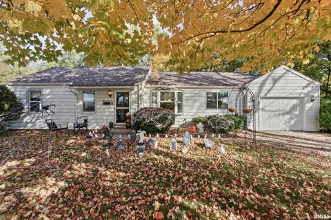 815 E Glen Ave, Peoria Heights, IL 61616