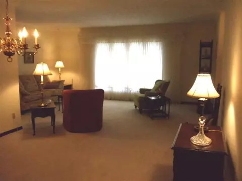3748 53rd St, Moline, IL 61265 photo 2