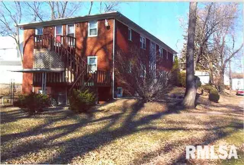 1811 13th Ave, Moline, IL 61265 photo 1