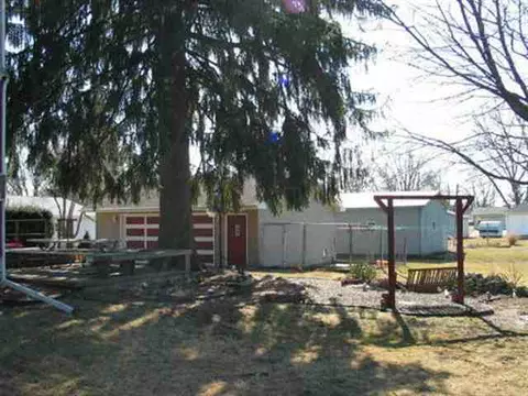 309 E 4th St, Tipton, IA 52772 photo 24