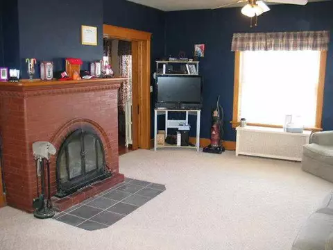 309 E 4th St, Tipton, IA 52772 photo 5