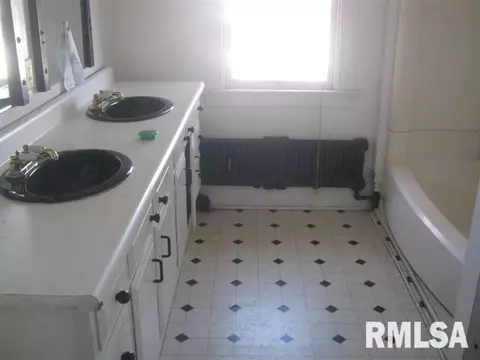 1529 12th Ave, Moline, IL 61265 photo 6