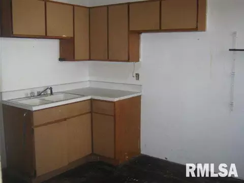1529 12th Ave, Moline, IL 61265 photo 4
